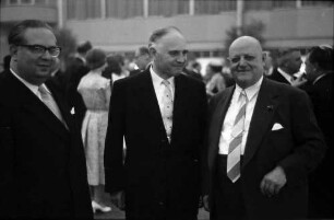 Freiburg: Dr. Heuss, Minister Haußmann, Regierungspräsident Dr. Waeldin