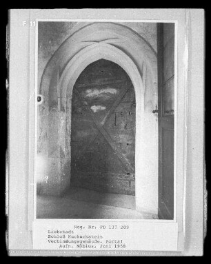 Liebstadt, Schloss Kuckuckstein, Portal