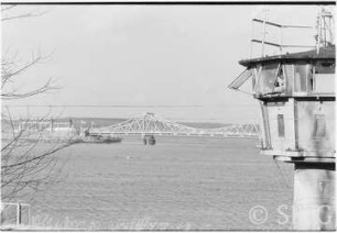 Wachturm, Blickrichtung Glienicker Brücke