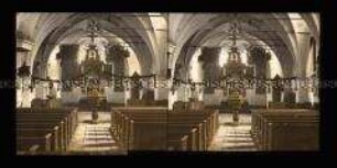 Innenansicht der Dorfkirche von Kleinmachnow
