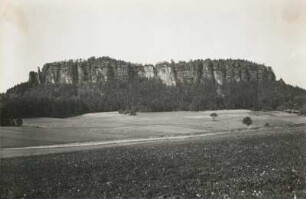 Elbsandsteingebirge. Der Pfaffenstein von Osten
