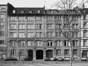 Frankfurt, Weserstraße 33
