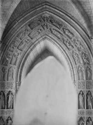 Nördliches Westportal — Linke Archivolte