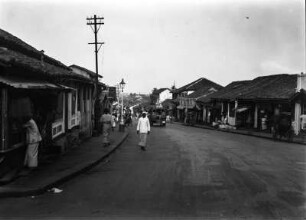 Straße in Colombo : Straßenbild aus Colombo.