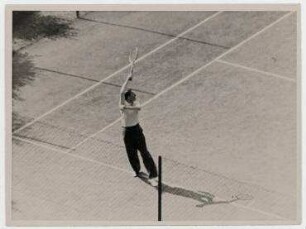 Anthony Eden spielt Tennis in Genf. Anthony Eden