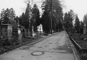 Alter Friedhof; Darmstadt, Alter Darmstädter Friedhof, Herdweg 107, Herdweg 105, Herdweg