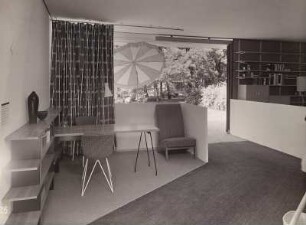 XI. Triennale Mailand, Deutscher Pavillon, Architektin Brigitte D'Ortschy