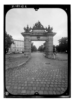 Potsdam. Jägertor (1733). Feldseite
