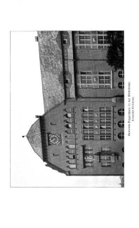 Gemeinde-Doppelschule in der Wiebestraße. Teilansicht Wiebestraße