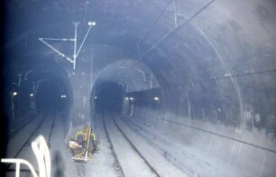 Stuttgart S-Bahn-Tunnel Tunnelverzweigung Rolltreppentransport