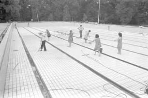Rheinstrandbad Rappenwört. Bau des neuen Mehrzweck-Schwimmbeckens