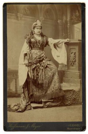 Portrait der Schauspielerin Martha Baumgart