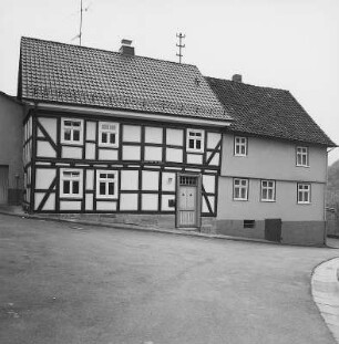 Großalmerode, Am Kirchrain 10