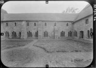 Bernburg (Saale). Ehem. Servitenkloster "Marienknechte" (Erwähnung 1308). Kreuzgang