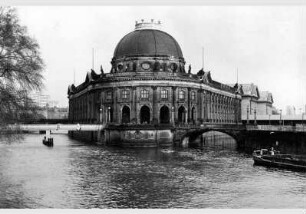 Blick auf das Bode-Museum