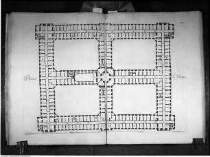 Dichiarazione dei disegni del Reale Palazzo di Caserta ..., Tav. IV: Grundriss des obersten Geschosses
