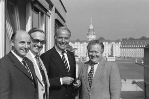 Redaktionskonferenz des hessischen CDU-Vorsitzenden Alfred Dregger bei den "Badischen Neuesten Nachrichten"