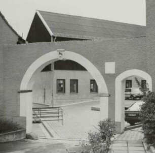 Wilsdruff-Kesselsdorf, Christian-Klengel-Straße 24. Toranlage