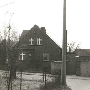 Calau-Saßleben-Kalkwitz, Hauptstraße 14. Wohnhaus (um 1900/1910). Straßenfront
