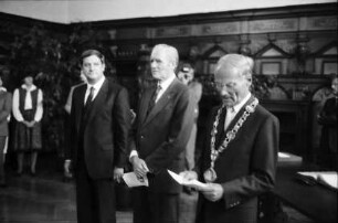 Freiburg: Rathaus, im Ratsaal, Minister, Carstens, Oberbürgermeister