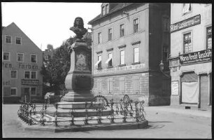 Meißen. Böttgerdenkmal (Neugasse/Kerbe)