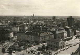 München, Blick vom Peterskirchturm nach Südosten mit dem Viktualienmarkt im Vordergrund