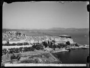 Korfu, Blick auf Fortezza vecchia und Stadt