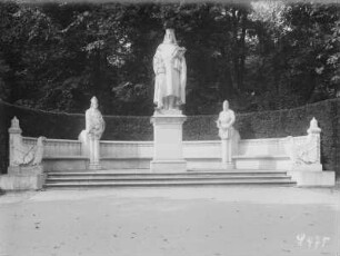 Denkmalgruppe Kaiser Karl IV. (1373-1378)
