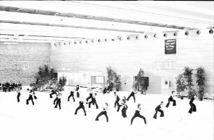Freiburg: Einweihung Uni-Sportstadion, Gymnastikvorführungen