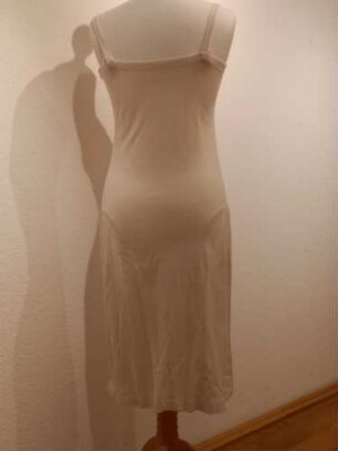 Damenkleidung / Unterkleid