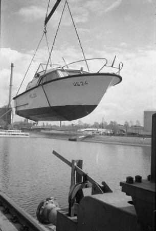 Vorbereitungen für die Sommersaison bei der Wasserschutzpolizei Karlsruhe