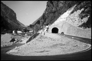 Val d'Avaro: Schleife der Splügenstraße in Val d'Avaro