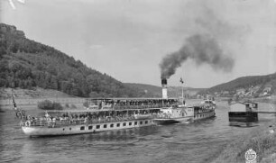 Personen-Seitenraddampfer "Leipzig" (1929, Werft Laubegast) in Böhmen