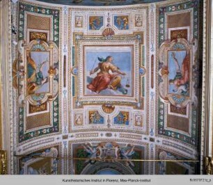 Decken- und Wanddekoration : Deckendekoration mit Darstellung der Tugenden : Justitia mit Pax und Abundantia