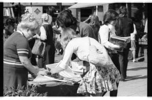 Kleinbildnegativ: Marheineke Markthalle, 1974