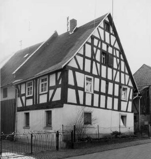 Löhnberg, Schulstraße 18