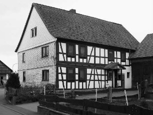 Alte Schule (Schule); Freiensteinau, Mühlenstraße 2