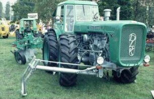 Fotografie: Traktor, Allradtraktor, Lenkung, Spurführungssystem