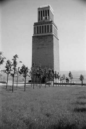 Weimar. Nationale Mahn- und Gedenkstätte Buchenwald. Glockenturm (1954/1958)