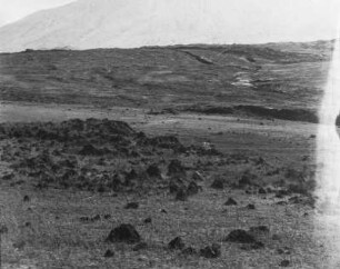 Hügellandschaft : Blick über die Felder. Im Hintergrund sind Hügel.