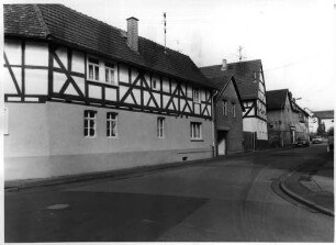 Lahnau, Kirchstraße 4