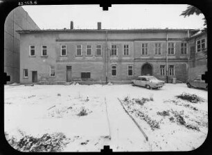Eisenach, Jakobsplan 9. Kanzlerpalais (E. 18. Jh.). Hoffront