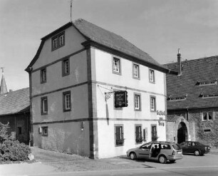 Burgwirtschaft mit Tor; Lauterbach, Burg 3, Burg 1