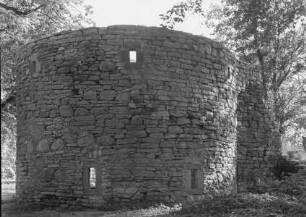 ehemaliges Zisterzienserkloster / Kloster Padis — Geschützturm