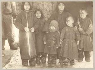 Kinder der Ainu (Sammlung Bronislaw Pilsudski, 1887-1905)