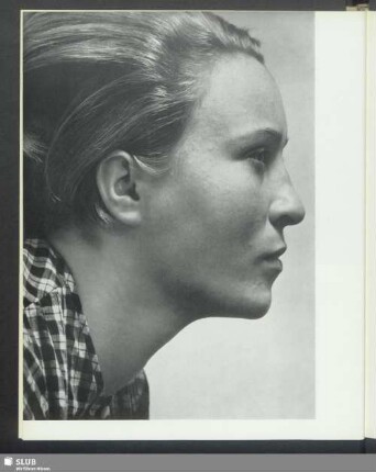 Bildhauerin Profil 1929