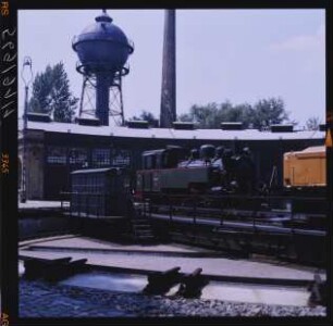 Lokomotive "Aquarius C" auf der Drehscheibe
