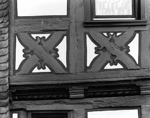 Fachwerkhaus (Fachwerkwohnhaus); Alsfeld, Dreimannsgasse 1, Dreimannsgasse 3
