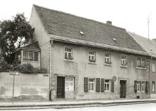 Belgern, Elbstraße 15. Wohnhaus mit Laden (1801/1850). Straßenansicht