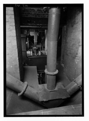 Industrie-Kraftwerk. Kesselhaus, Entaschung : Lauta (Niederlausitz). Industrie-Kraftwerk. Kesselhaus, Entaschung